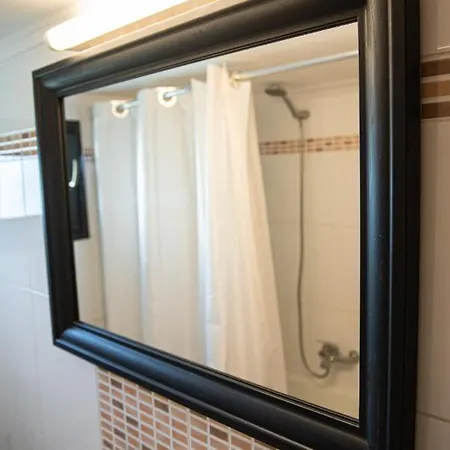 Grand Getaway 300mts From The Peraia (Thessaloniki)