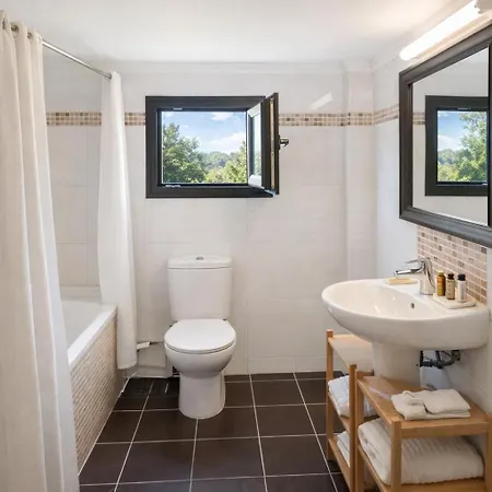 Grand Getaway 300mts From The Appartement *