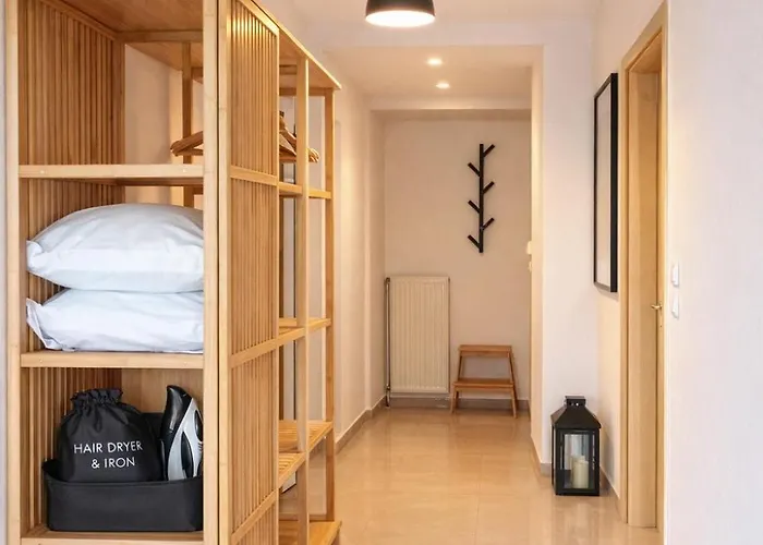 Grand Getaway 300mts From The Апартаменты